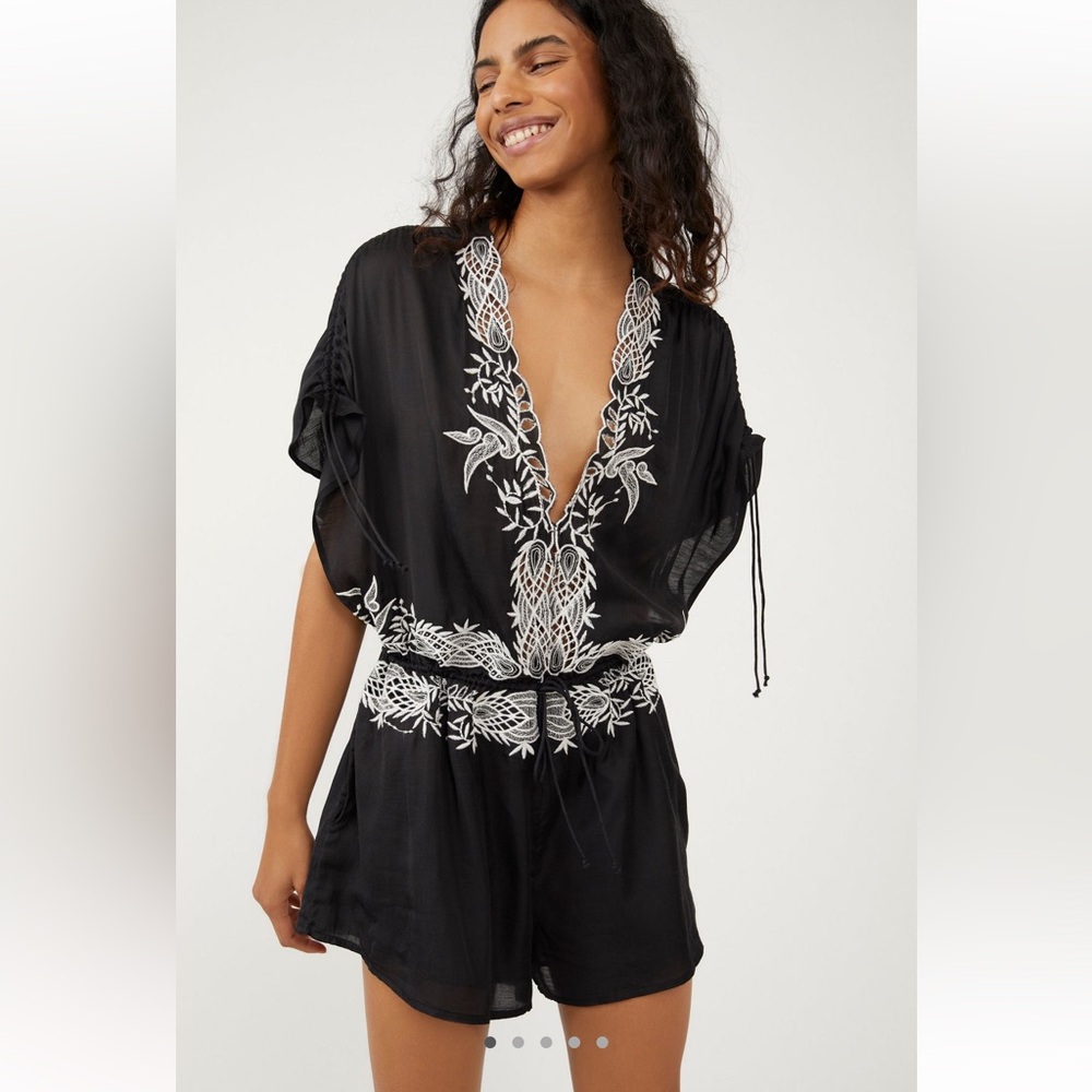 Free People Weila Black Embroidered V-Neck Romper Size XS